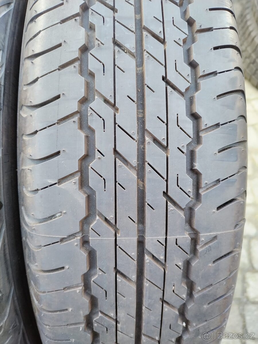 195/80/15 celorocni DUNLOP a BRIDGESTONE 195/80 R15 - 5