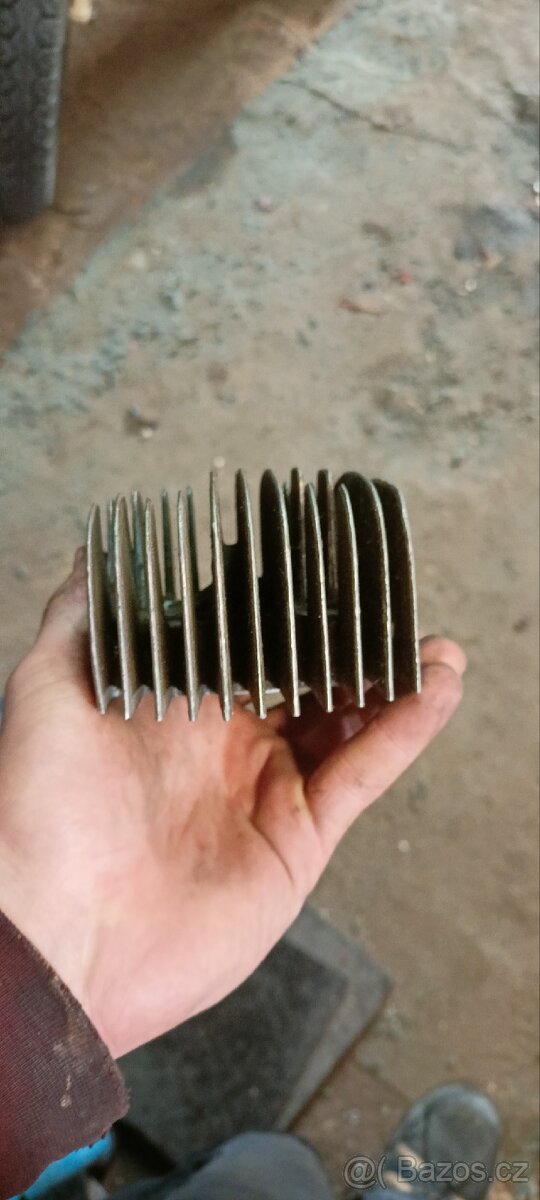 Hlava Jawa pionýr - 5