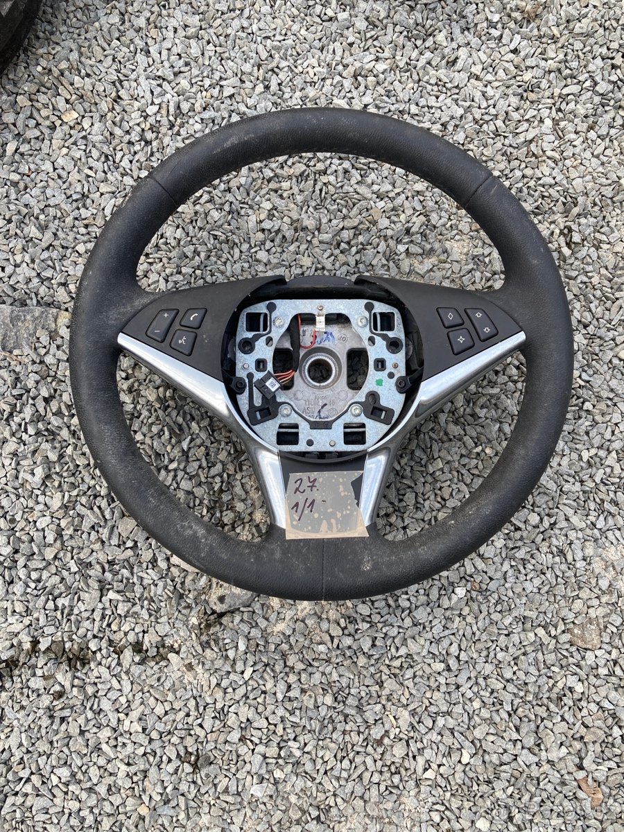 Zadni naprava Bmw 525/08,zadni naraznik,interier,svetlo. - 5