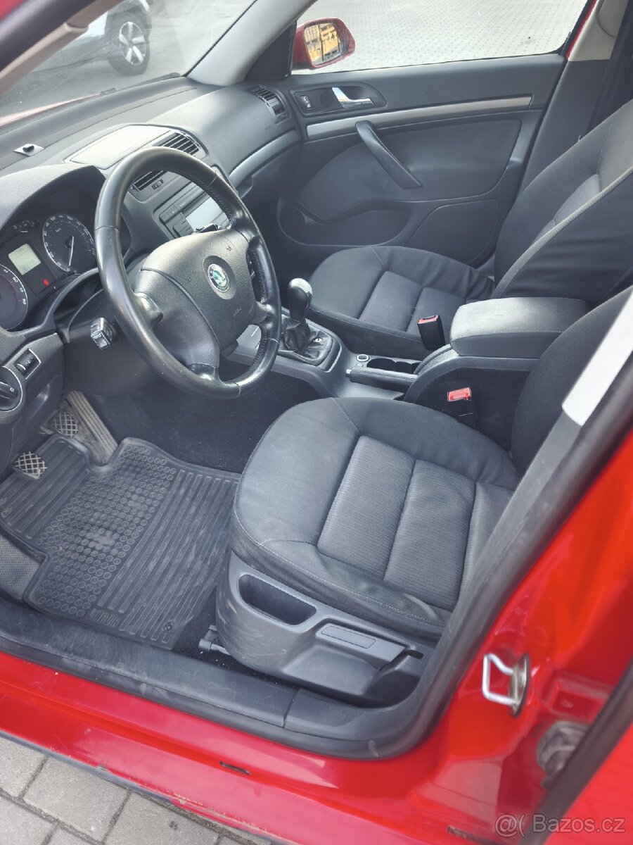 Škoda Octavia II - 5