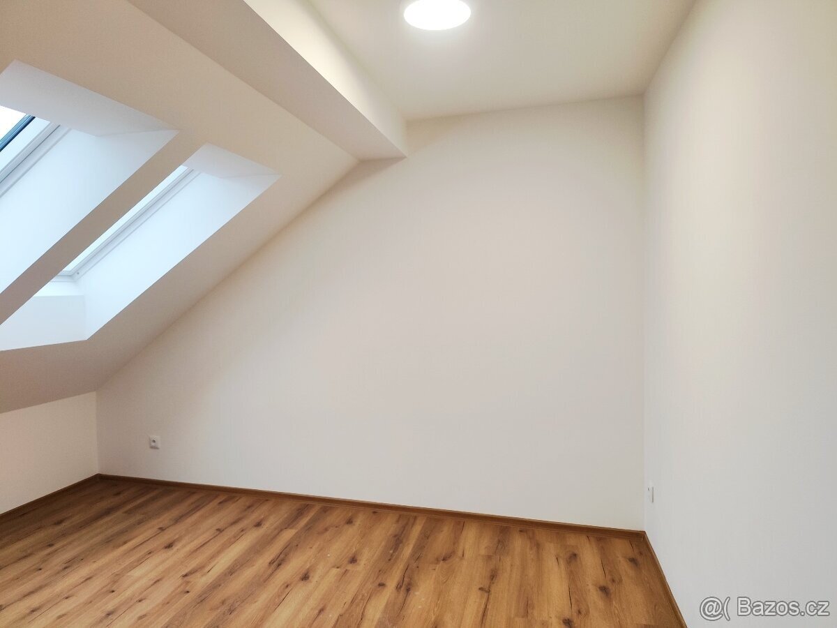 PRONÁJEM 3KK HEJČÍN BEZ RK - 5