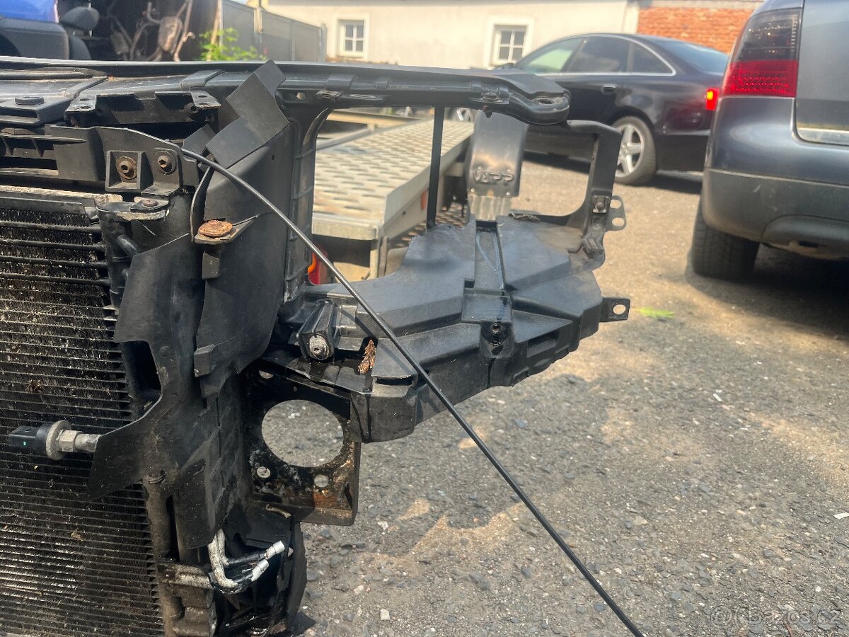 Audi A8 D3 3.0 TDI chladičová stěna - 5