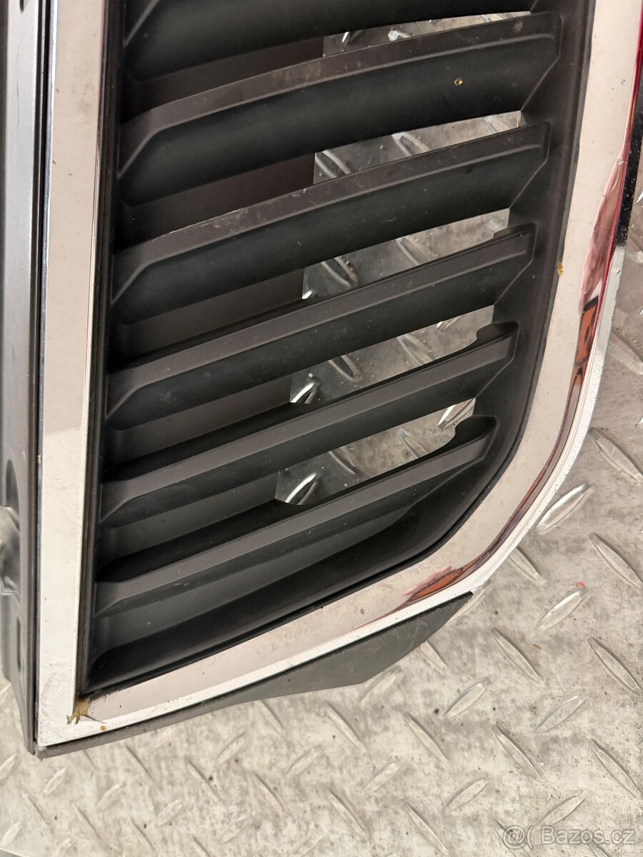 Škoda Rapid maska / mřížky - 5