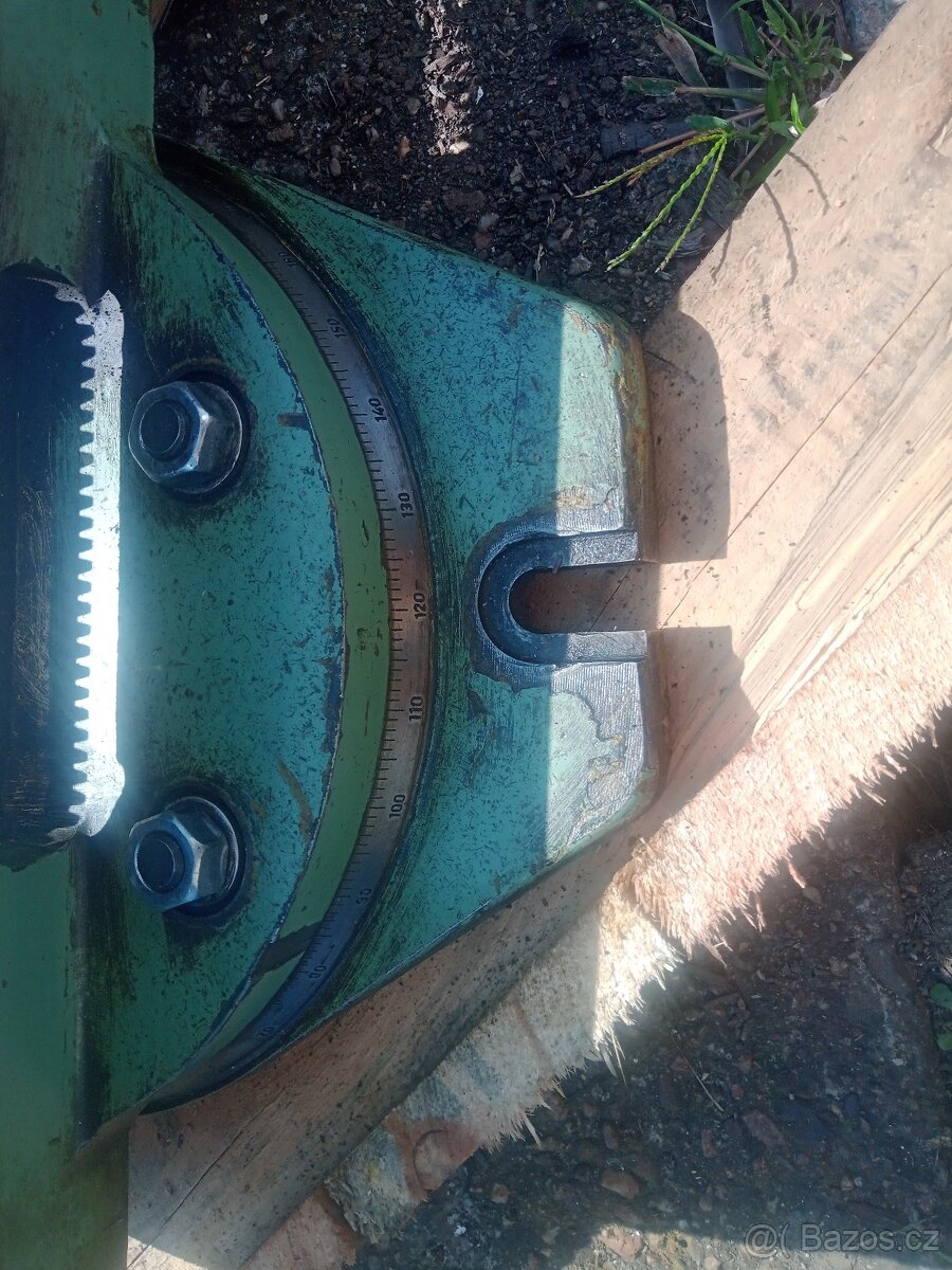 Strojní svěrák 250mm - 5