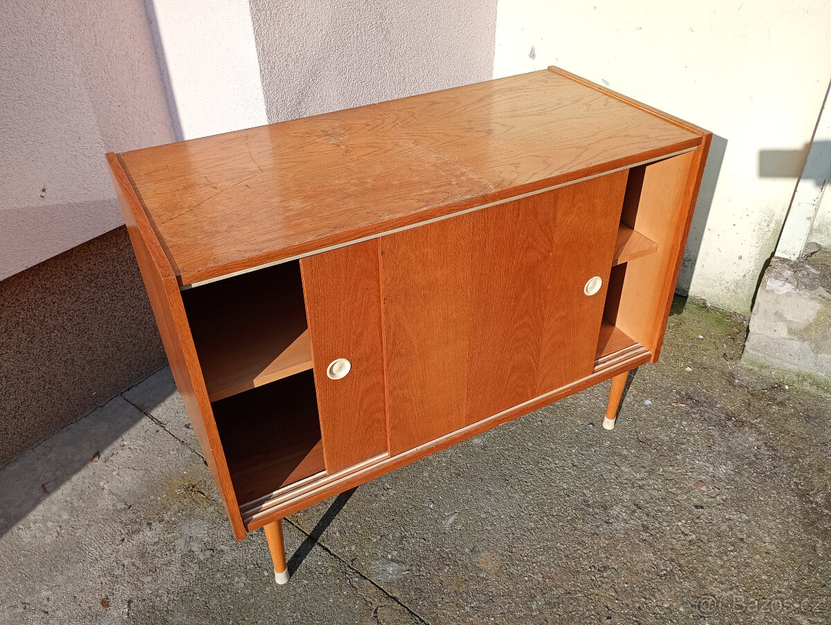 Skříňka menší,šoupací,pěkná - 5