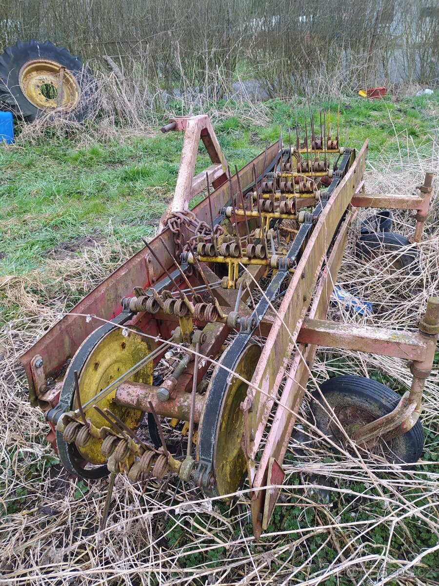 Obraceč a shrnovač sena - 5
