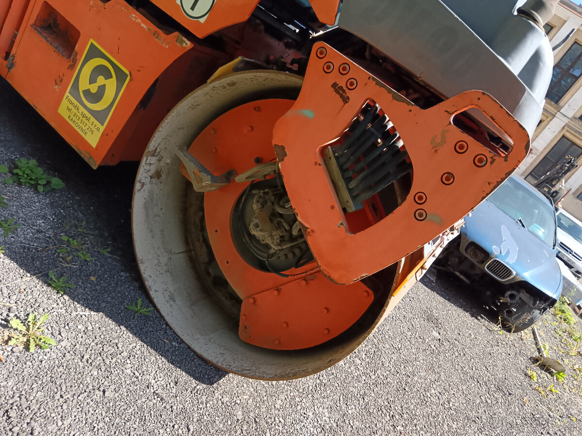 Vibrační válec HAMM DV 90 V0 - - 5