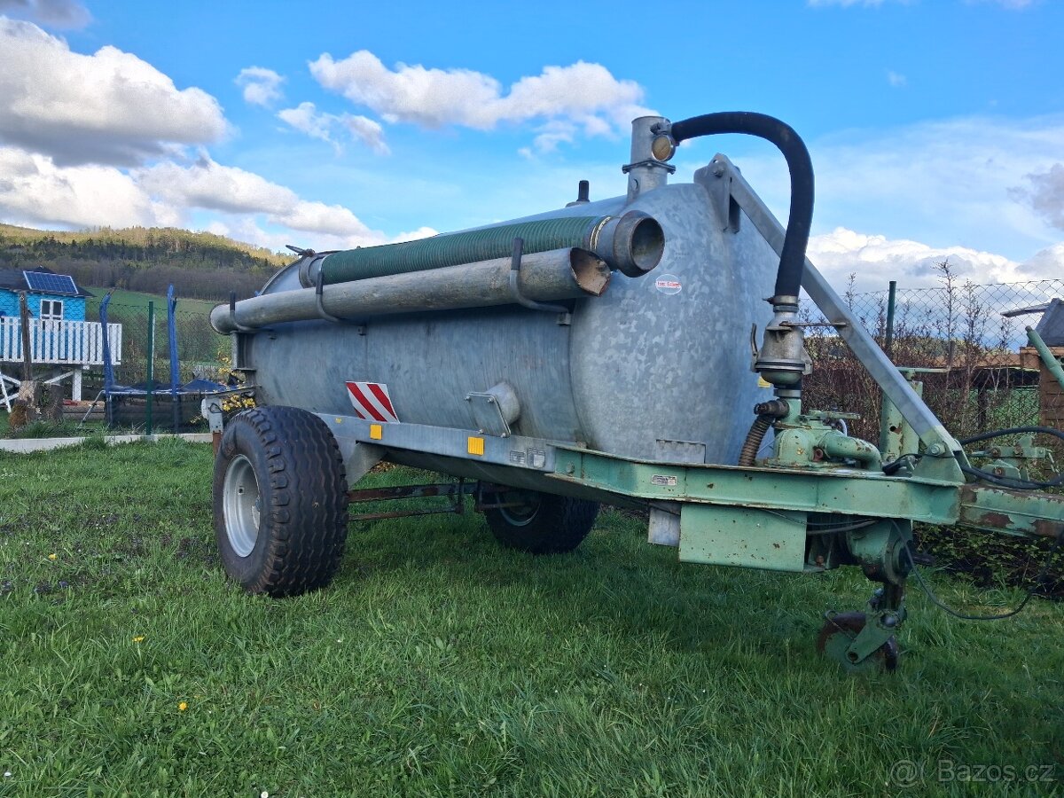 FEKÁL 4000 LITRŮ - 5