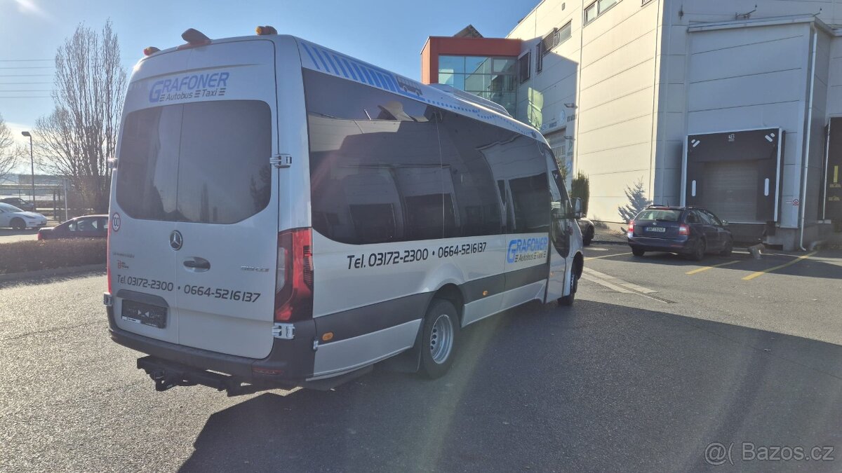 Mercedes-Benz Sprinter 519 Comfort Bus XL 19+1+1 - 5