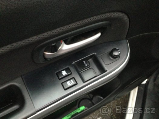 Suzuki Grand Vitara 1,9DDis 2008 4x4 - díly - 5