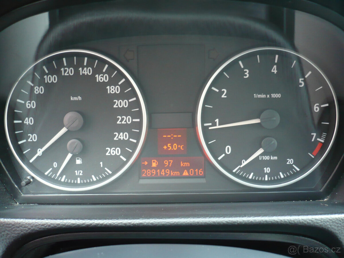 bmw e90 325i , manual - 5