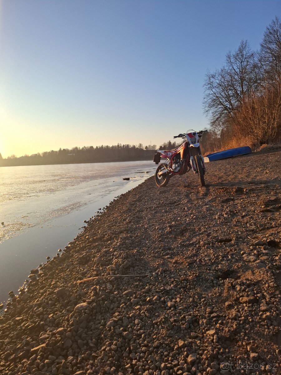 Swm rs125r