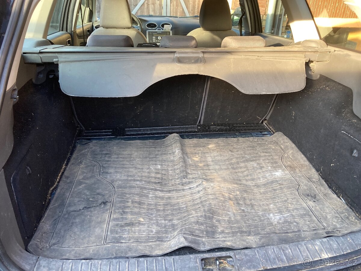 Ford Focus 1.6 nafta 66kW 2005 - 5