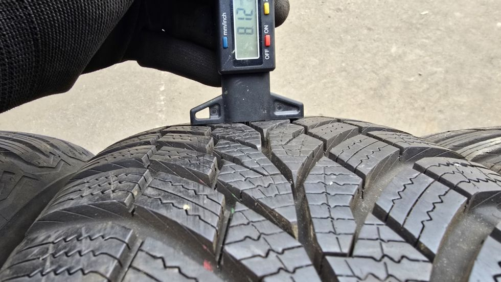 Zimní pneu 205/60/16 Continental - 5