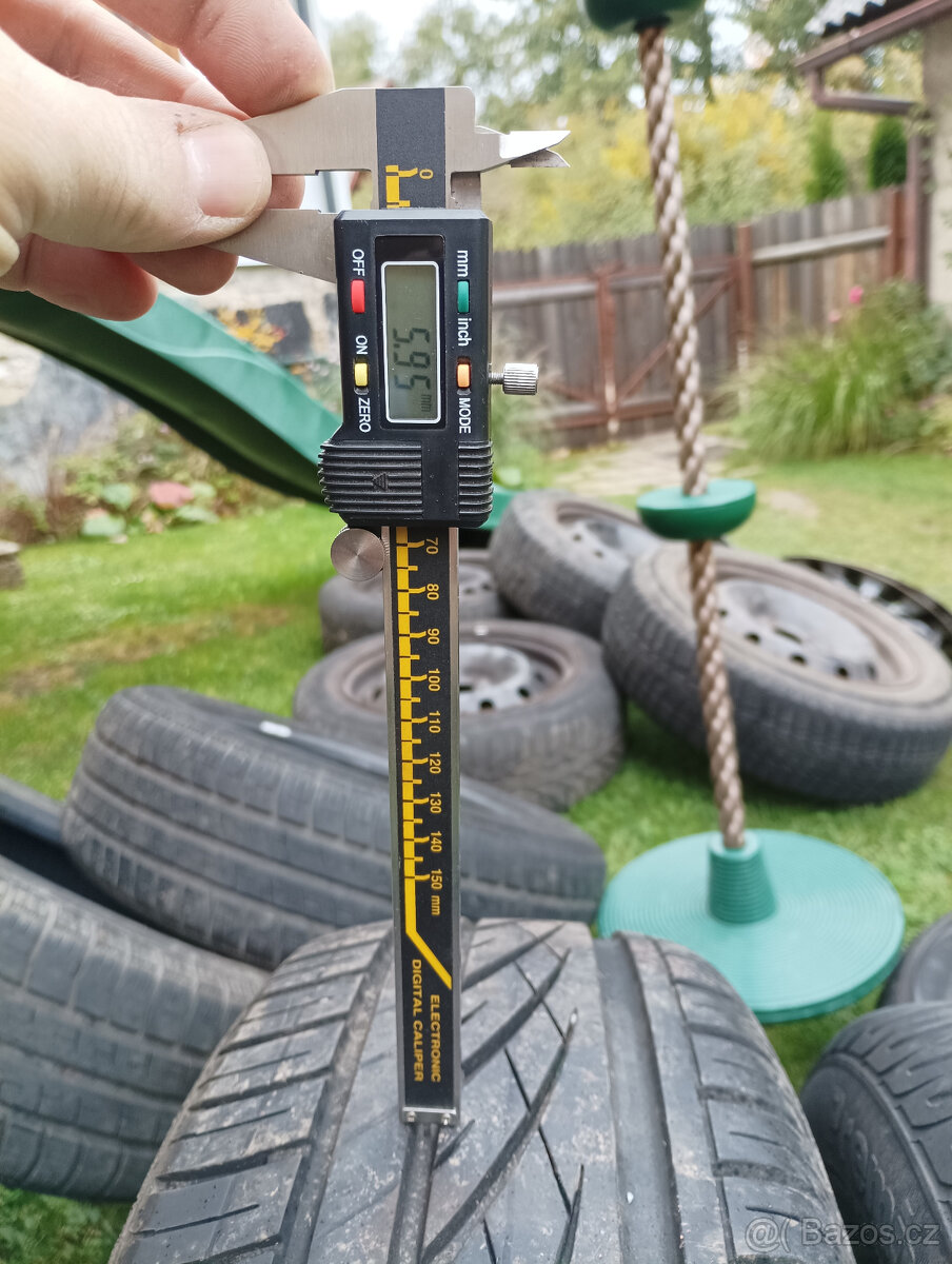 Pneu a kola Renault R15 - 5