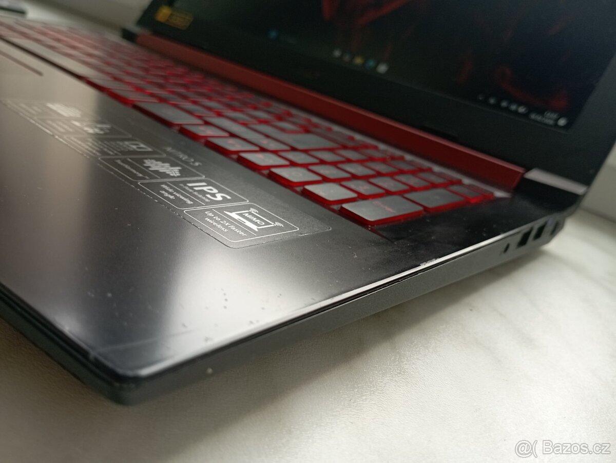 Acer Nitro 5 Herní čiré i5(8x vlákno) Full Hd - 5