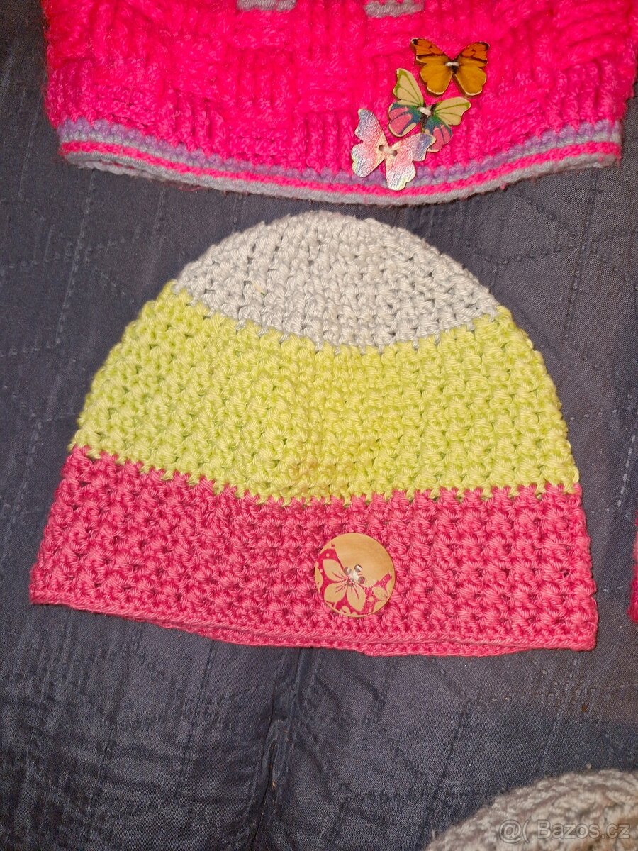 Sada háčkovaných čepiček pro 3-5 letou holčičku - 5