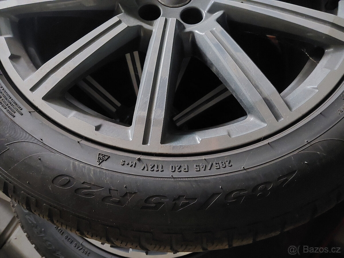 audi q7 orig.ALU kola R20 285/45 zimni Pirelli - 5