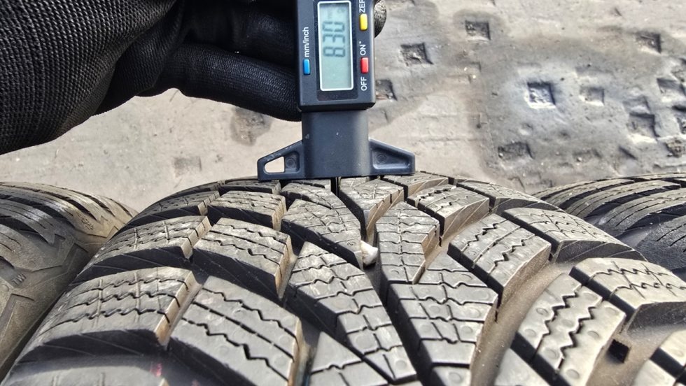 Zimní pneu 195/65/15 Continental - 5