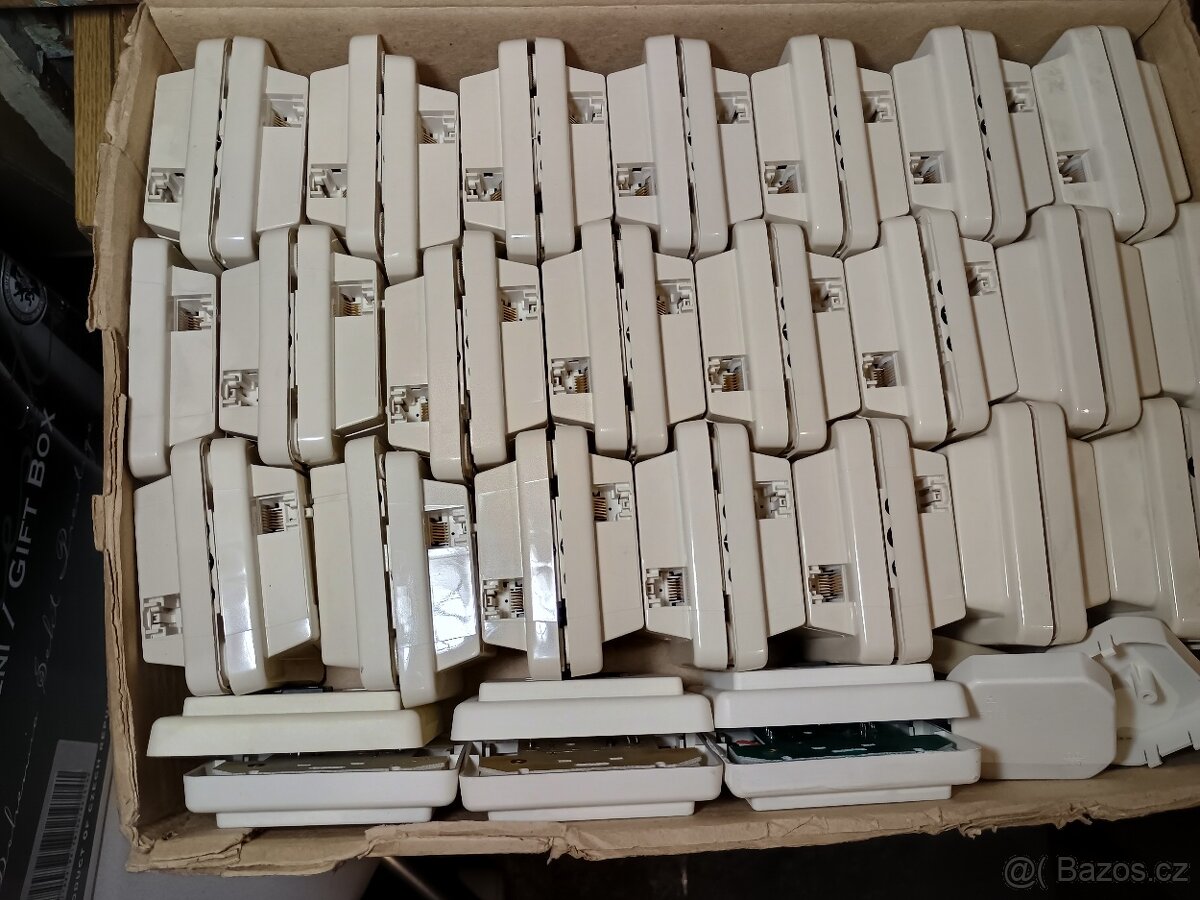 Prodám telefonní přístroje a příslušenství - 5