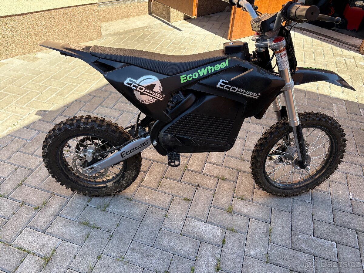 Elektrický pitbike motorka EcoWheel Pilar 1600W 14Ah