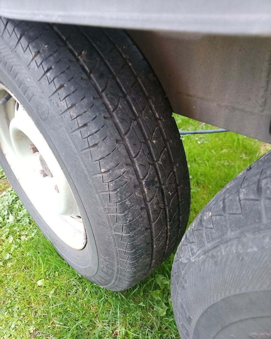 Velký autopřepravník Rydwan, rok 2017,ložná plocha 4,7x2,1m