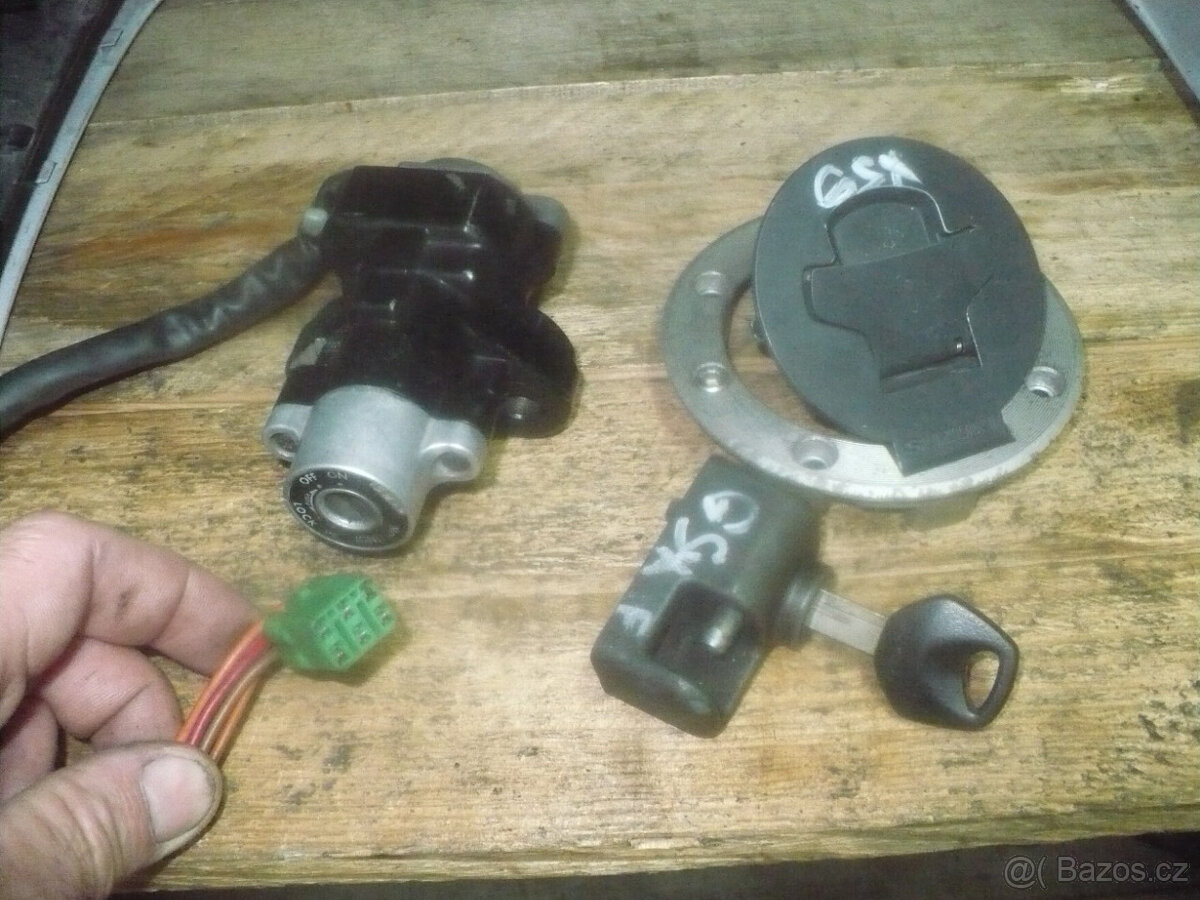 suzuki Gsx 600/750 f r. 95/00 -díly - 5