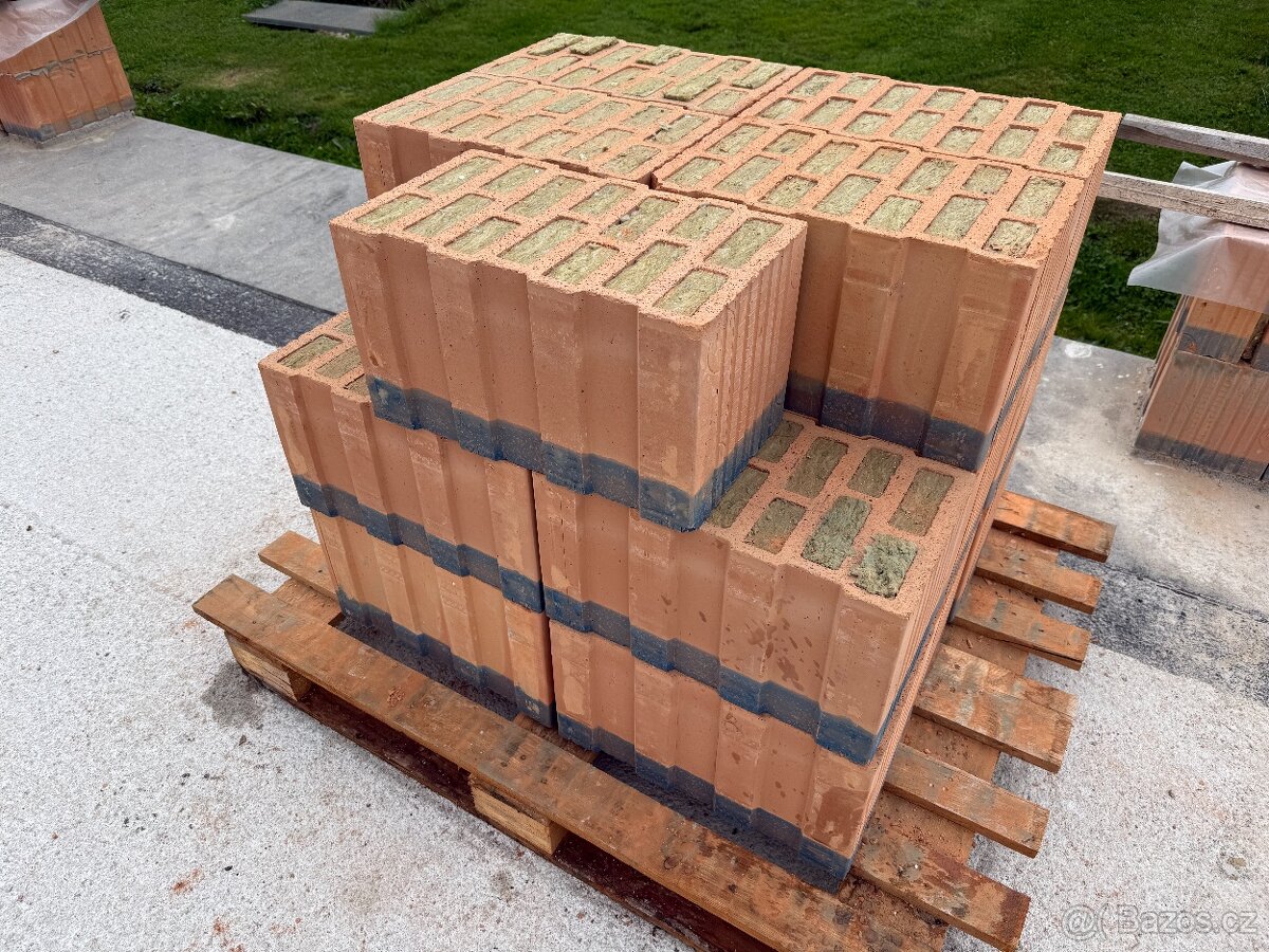 Cihla broušená soklová Porotherm 44 TBS zateplená - 5