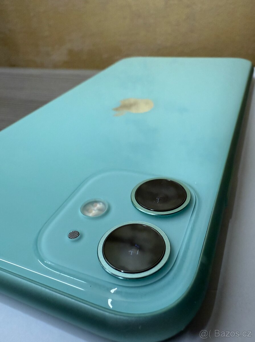 Apple iPhone 11 128GB zelená, baterie 100% - 5