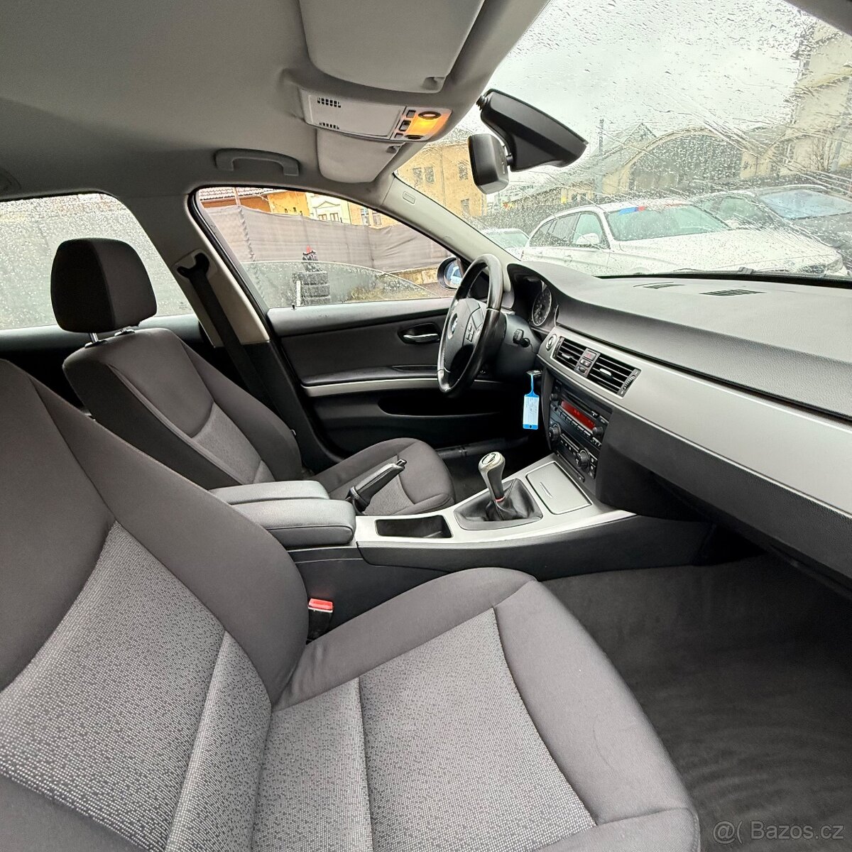 BMW 320i E91 manuál - 5