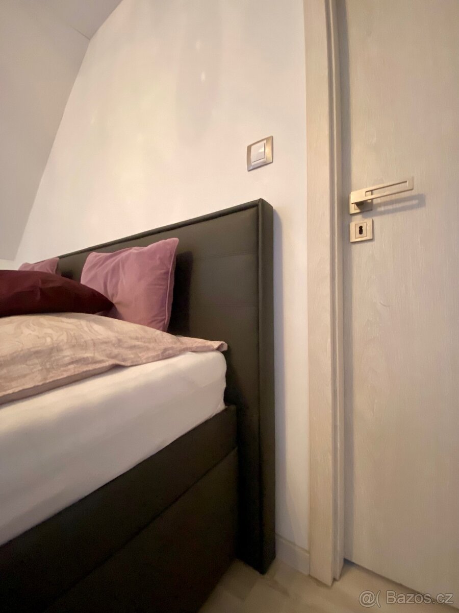 Manželská postel - 5