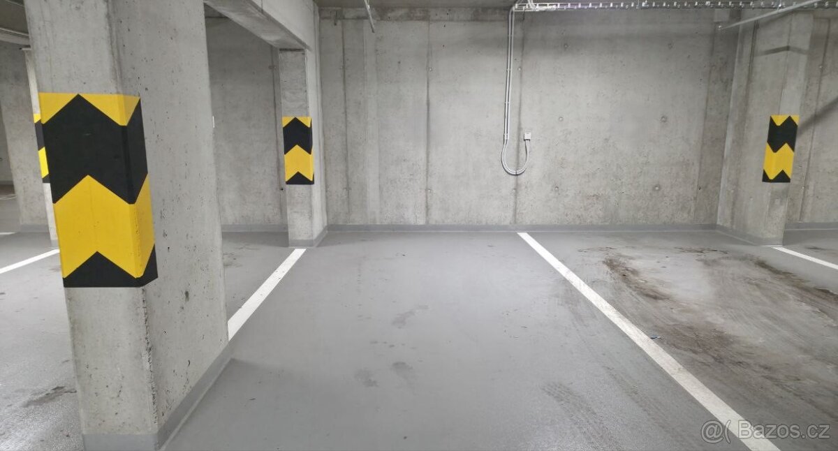 parkovací místo - 5