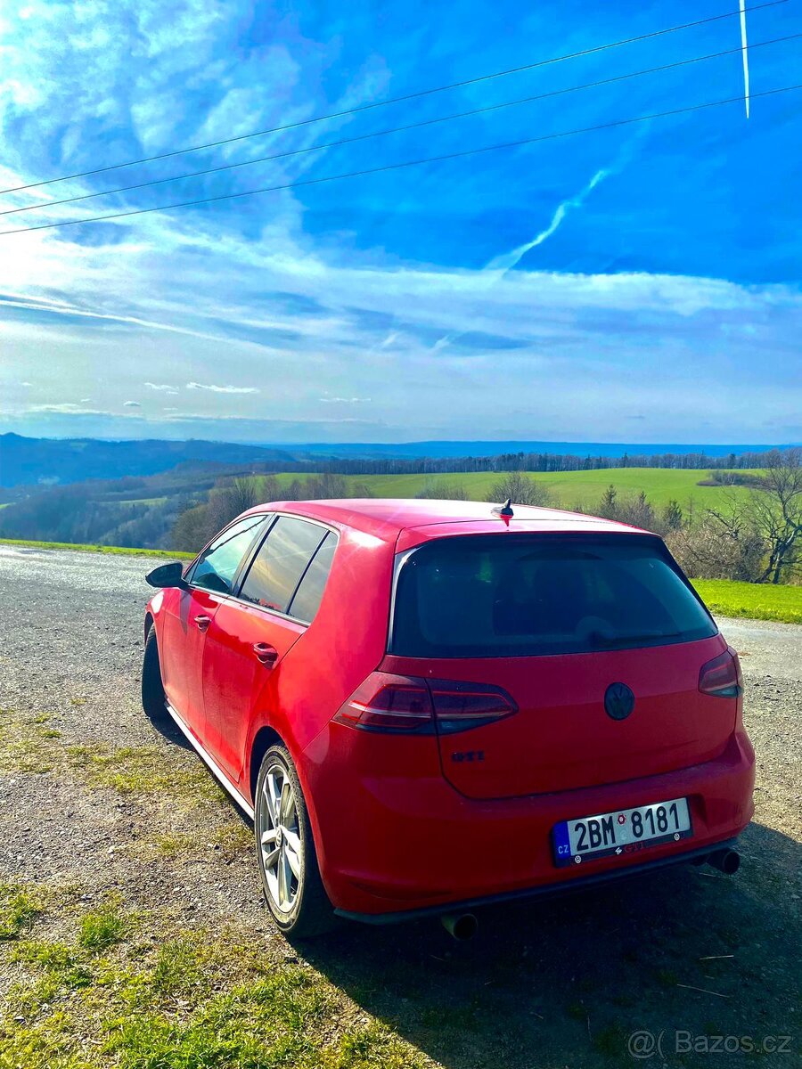 Prodám VW Golf mk7 GTI - 5
