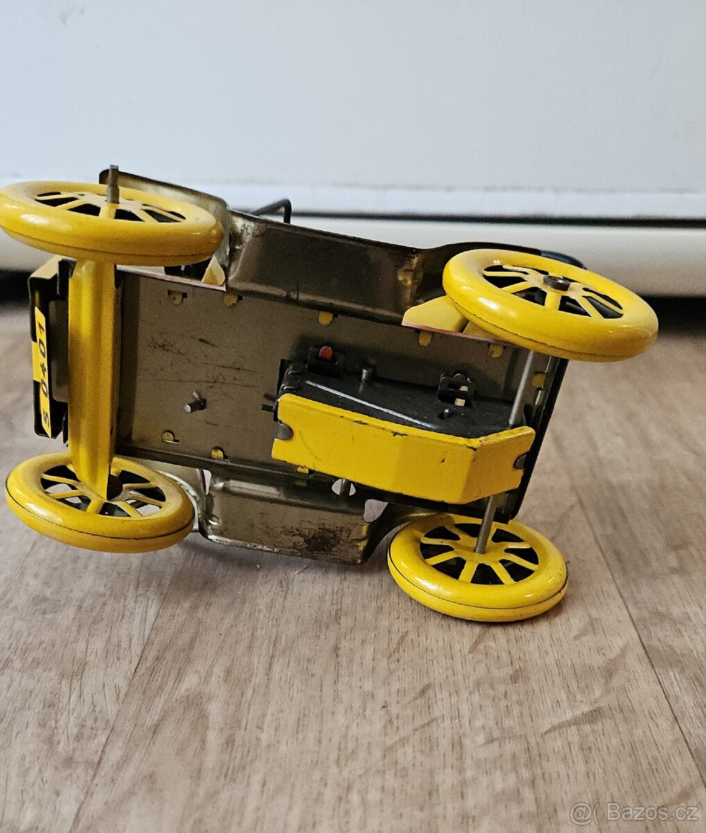 RETRO PLECHOVÉ AUTIČKO - 5