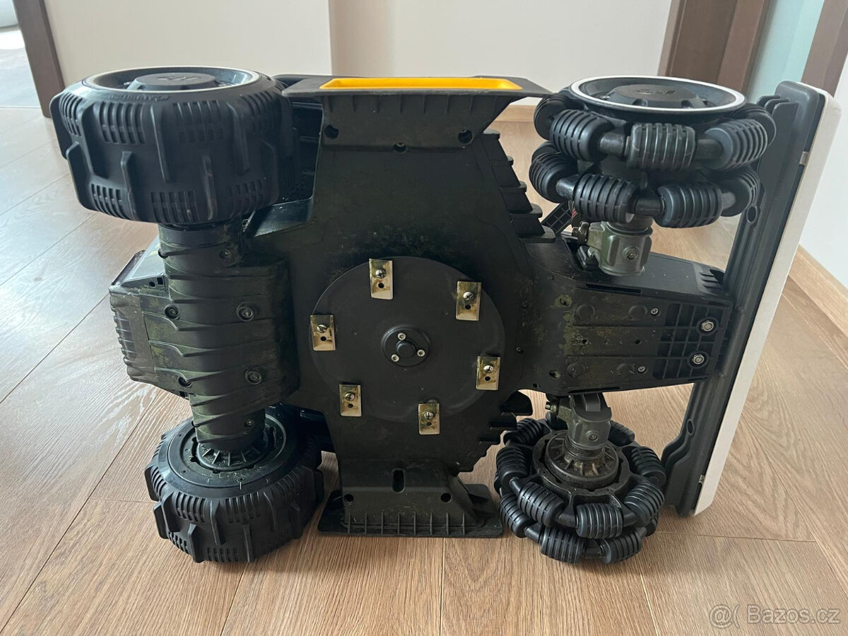 Mammotion LUBA mini AWD 800 - 5