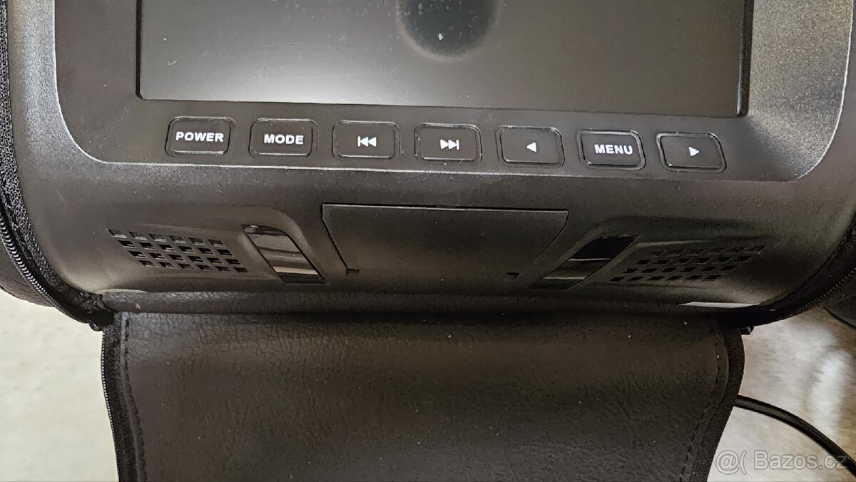 Opěrky hlavy do auta s LCD displejem - 5