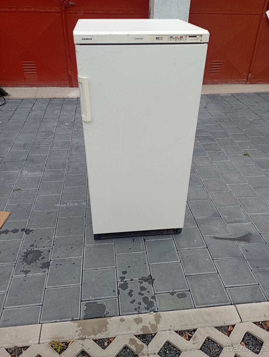 Prodám mrazák 5 šuplikovy mrazák - 5