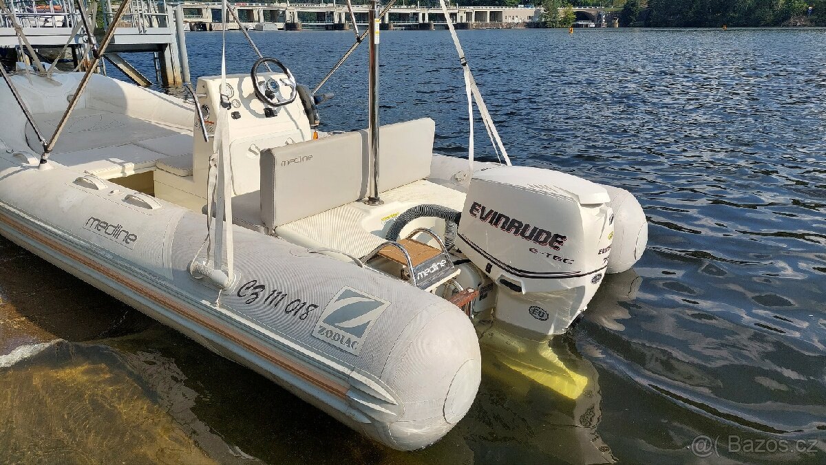 Zodiac Medline 500 + Evinrude 75 e-tec - 5