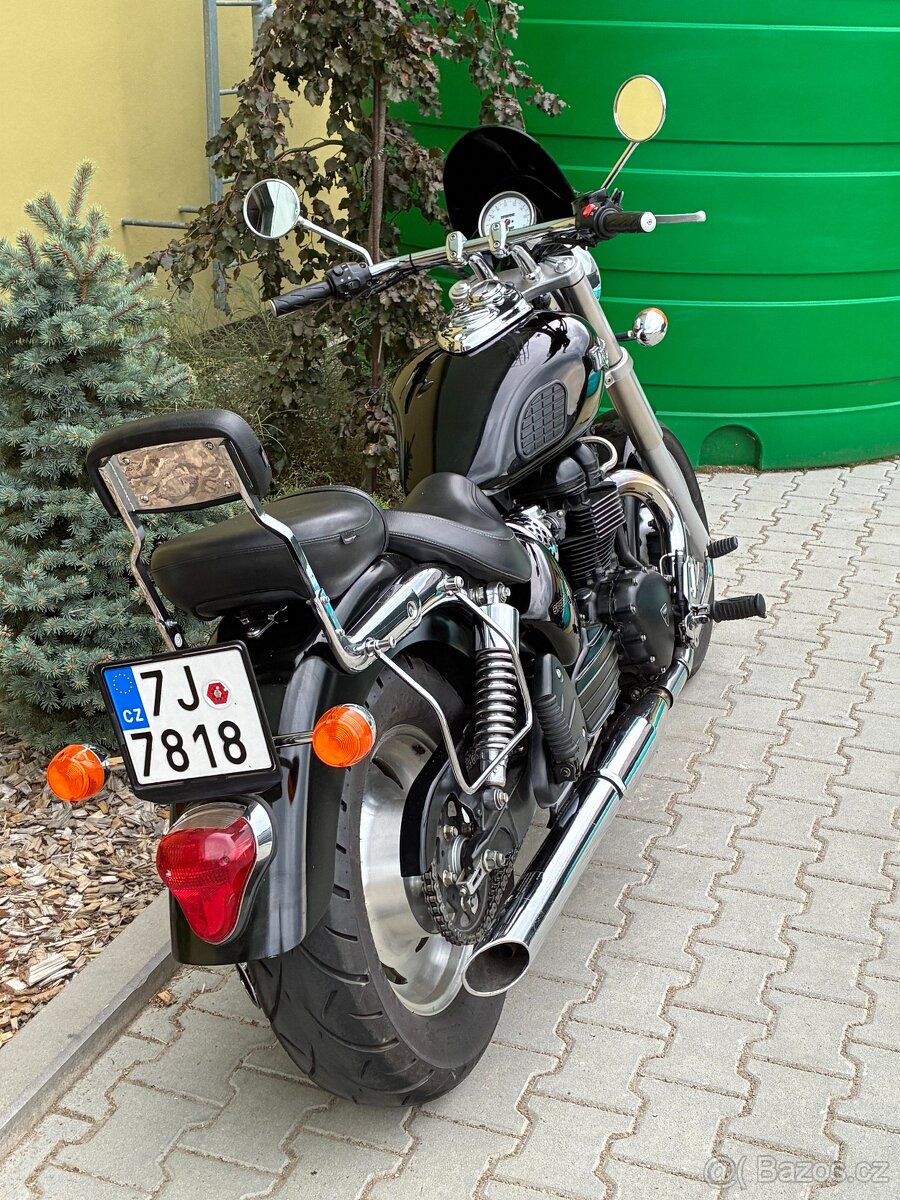 Triumph SPEEDMASTER - 5