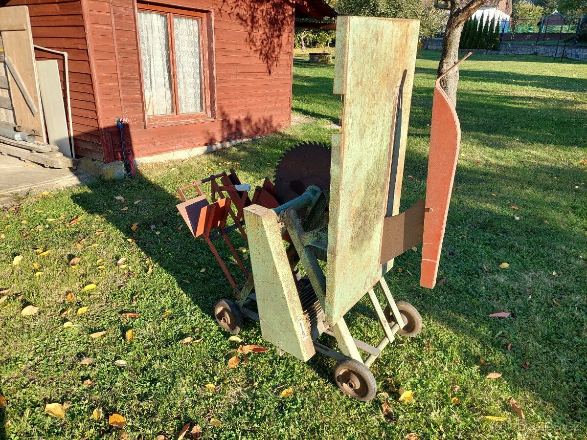 Prodám cirkulárku s kolébkou zn. Narex - 5