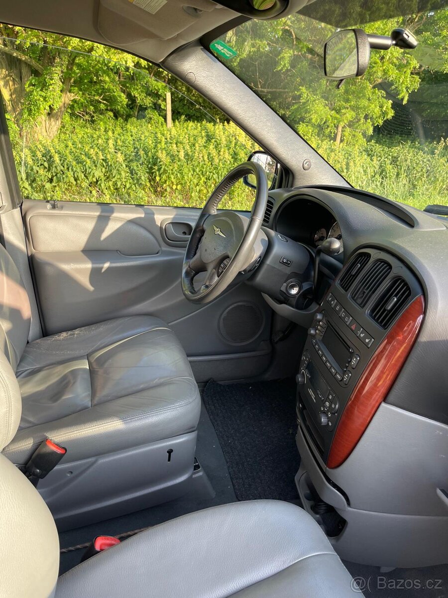 Chrysler Grand Voyager - 5