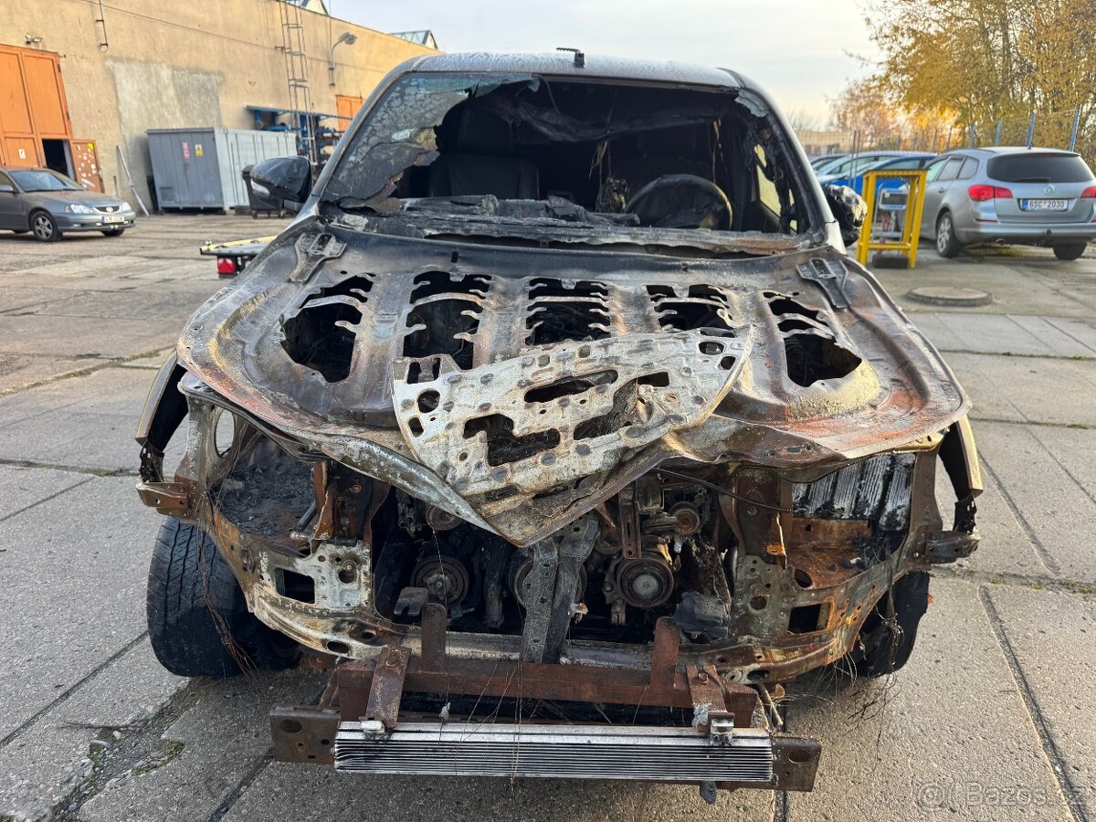 Toyota Hilux DOUBLE CAB INVINCIBLE SPORT