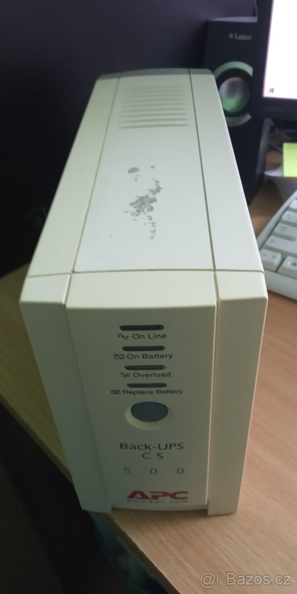 Záložní zdroj APC 500 CS Back UPS - plně funkční - 5