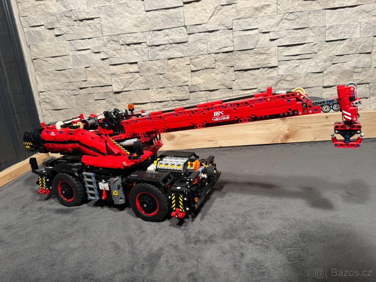 LEGO Technic 42082 – Terénní jeřáb- přes 4000 dílů - 5
