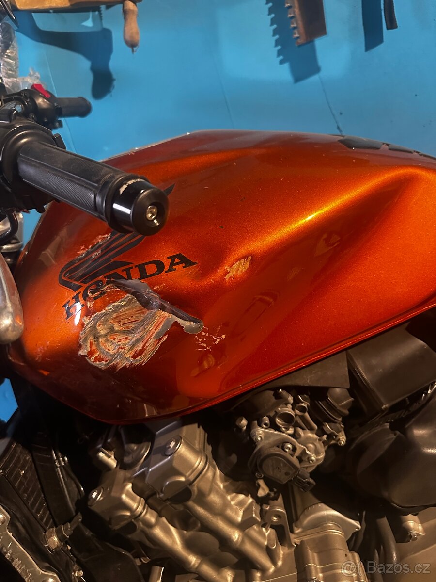 Honda Hornet 600 - 5