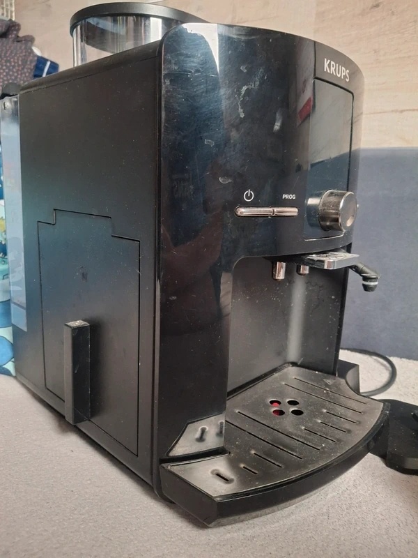 Automatický kávovar KRUPS - LATTE / CAPPUCCINO - 5