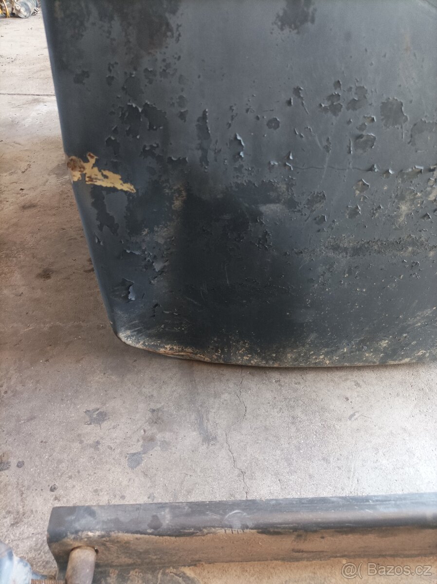 Nádrž paliva - 5