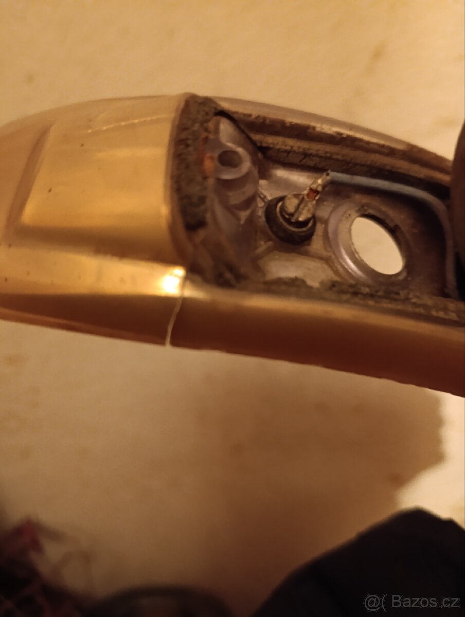 Levý blinkr z škoda 1000mb - 5