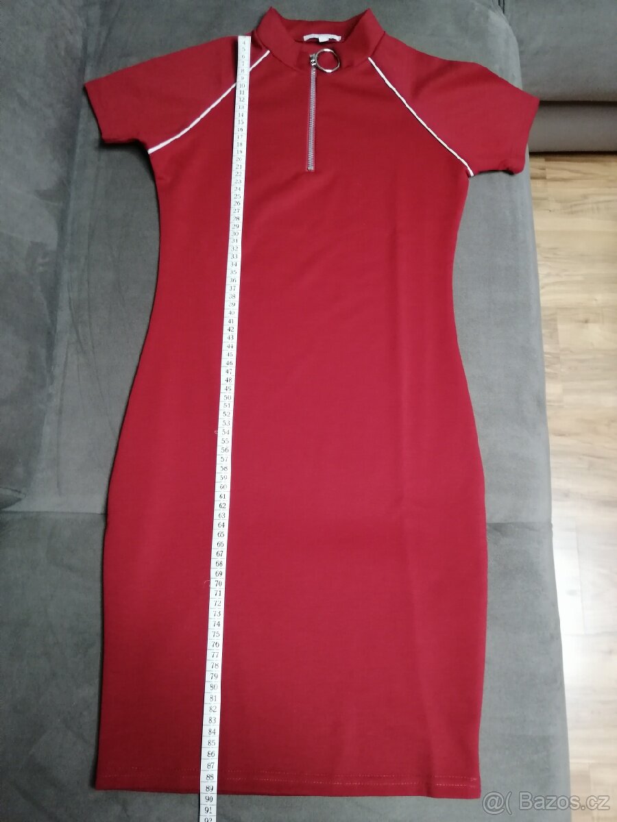 Šaty červené barvy - 5