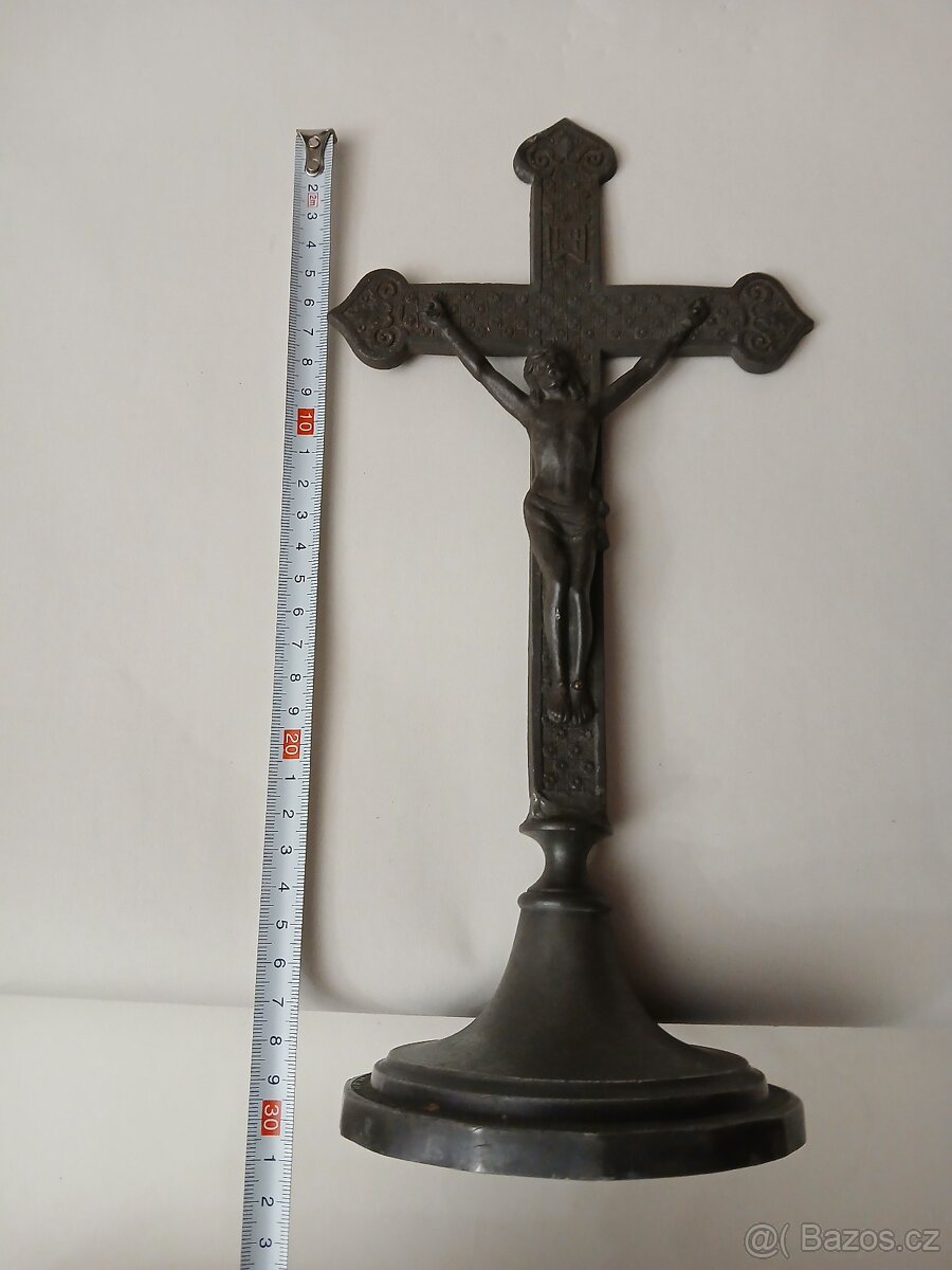 Kovový latinský kříž - 5